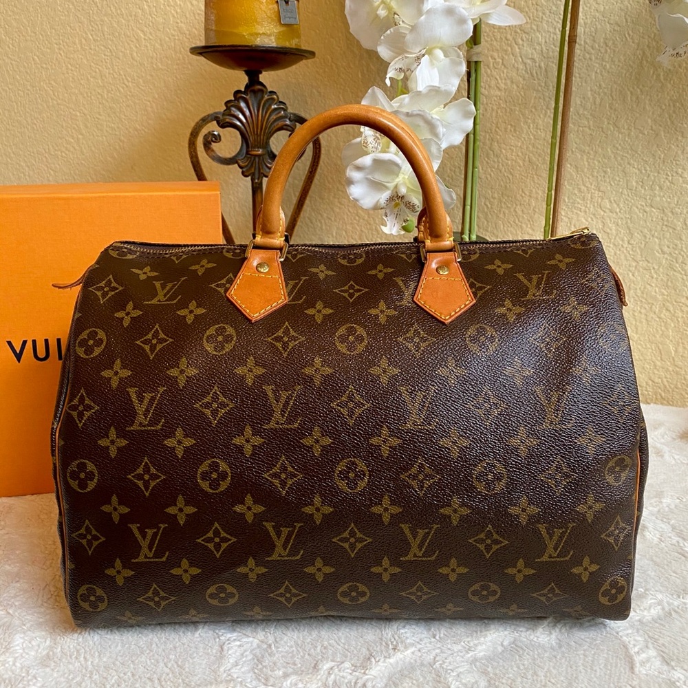 Louis Vuitton Speedy 35